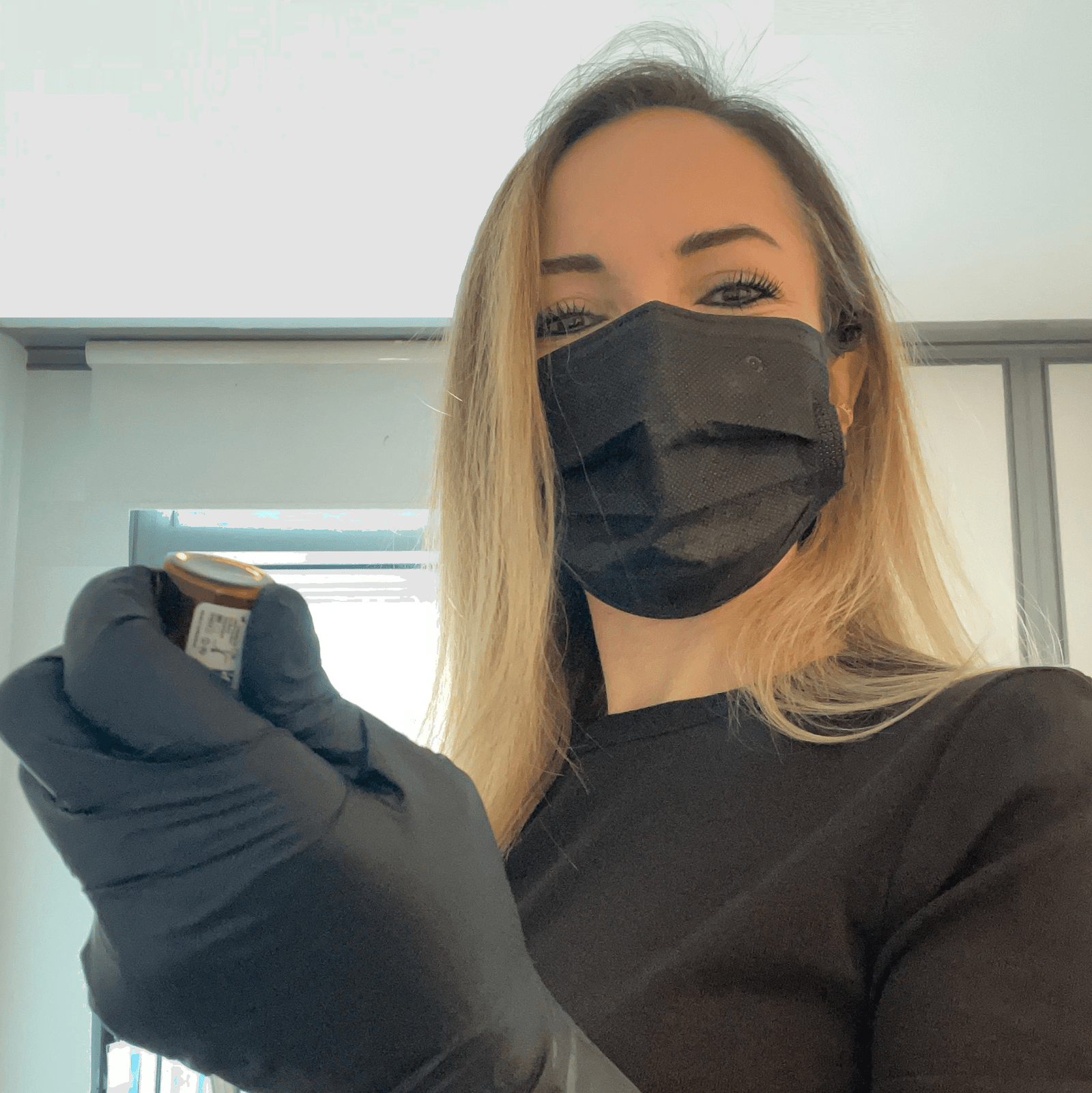 Dr. Cihan Özel,Cilt Yenileme,Mezoterapi,PRP,Botoks,Dolgu,Peeling,Lipoliz,Saç Mezoterapisi PRP,Bağışıklık Güçlendirme