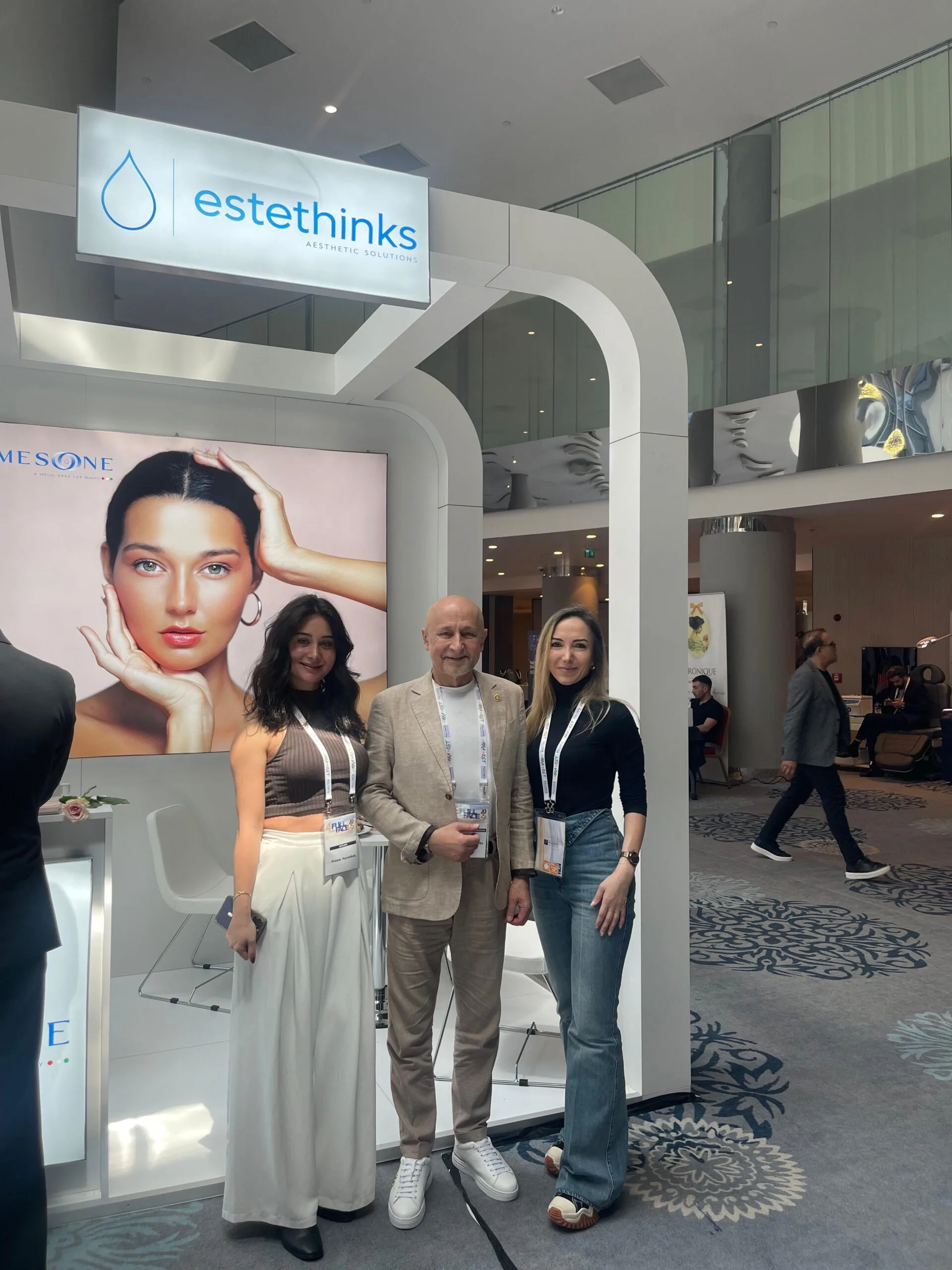 Dr. Cihan Özel,Cilt Yenileme,Mezoterapi,PRP,Botoks,Dolgu,Peeling,Lipoliz,Medikal Estetik,Biyostimülan Tedavi,Saç Mezoterapisi PRP,Bağışıklık Güçlendirme